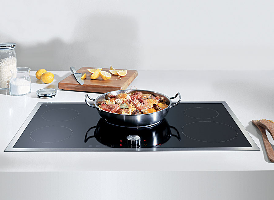 Kenig, picture Gaggenau Induction Cooktop